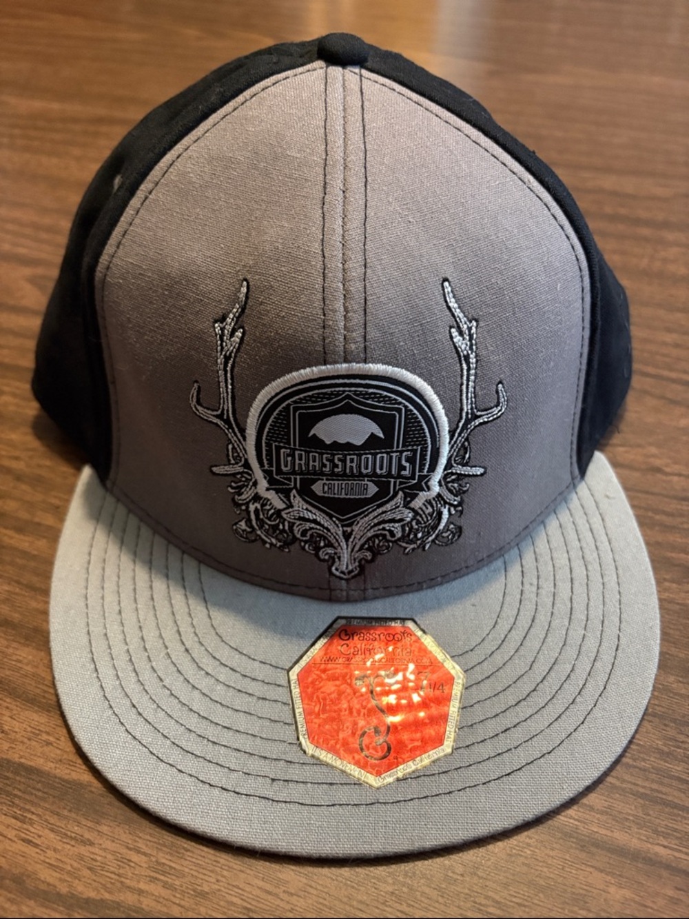 LAST CHANCE Grassroots California 7 1/4 Embroidered Snapback Hat Gray & Black